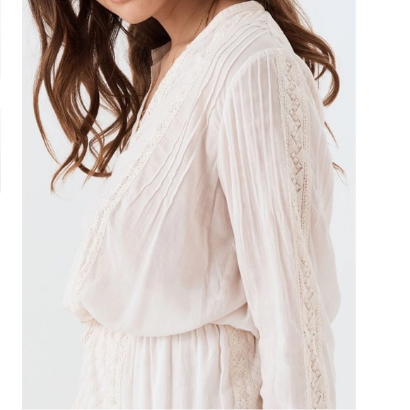 NWT💫Spell Cinder Blouse in off white size small - Picture 2 of 11